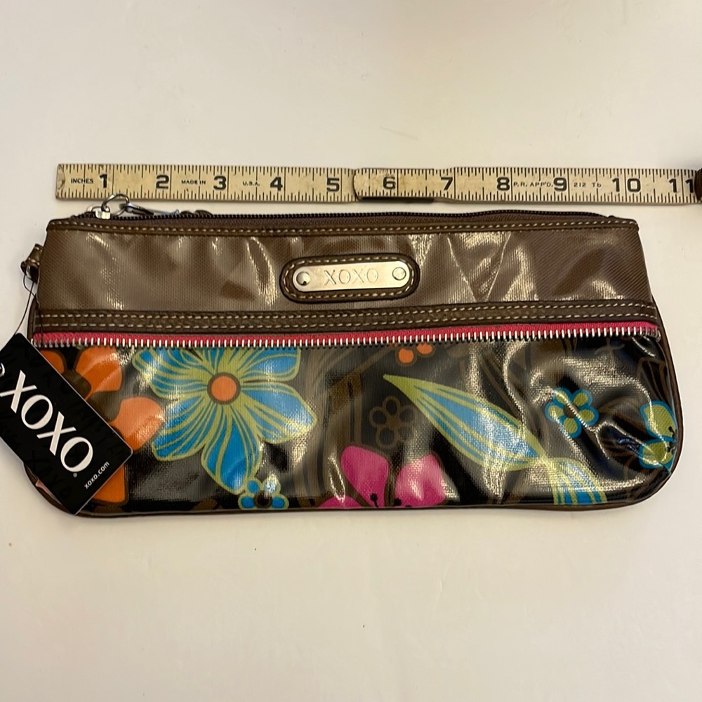 XOXO wristlet handbag, NWT